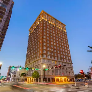 Flor Downtown, Tapestry Collection By Hilton Tampa