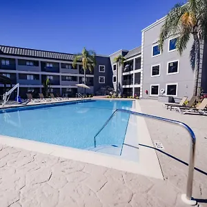 La Quinta By Wyndham Near Busch Gardens Tampa