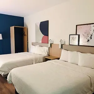 2* Hotel Spark By Hilton Brandon