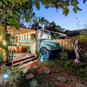 Holiday home Cozy Af Medusa The Bus-lux, Tampa